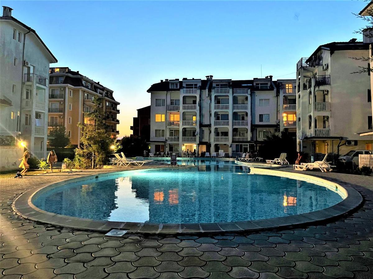 Bravo 5 Holiday Home Sunny Beach Exterior photo